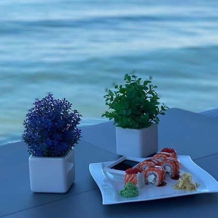 Beach Club Odessa Hotel Night Club Ngoại thất bức ảnh
