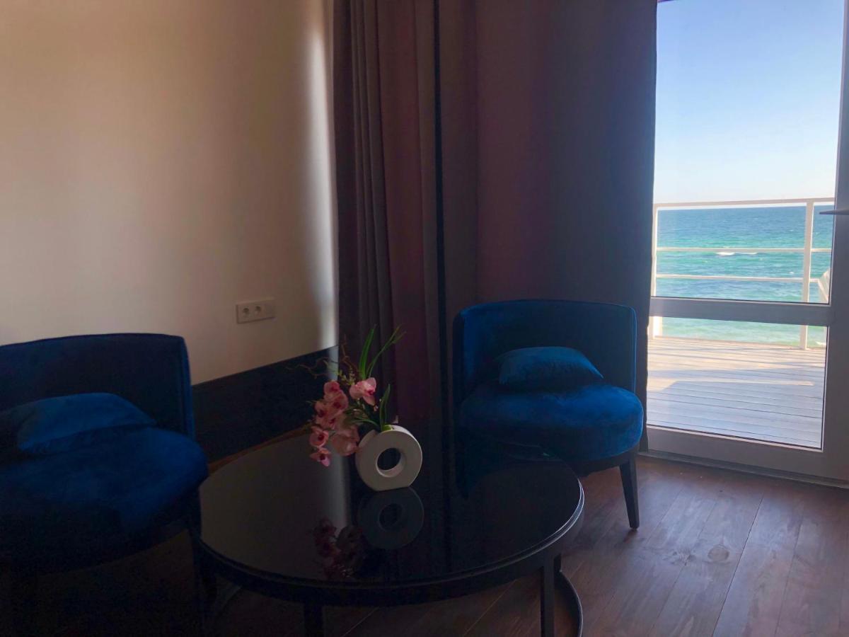 Beach Club Odessa Hotel Night Club Ngoại thất bức ảnh