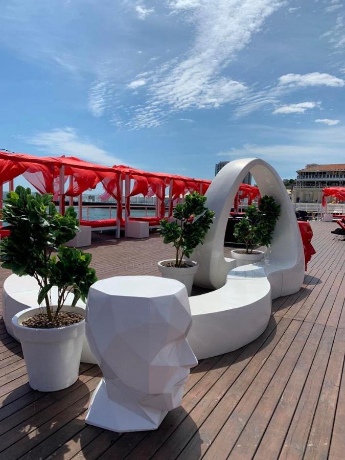 Beach Club Odessa Hotel Night Club Ngoại thất bức ảnh